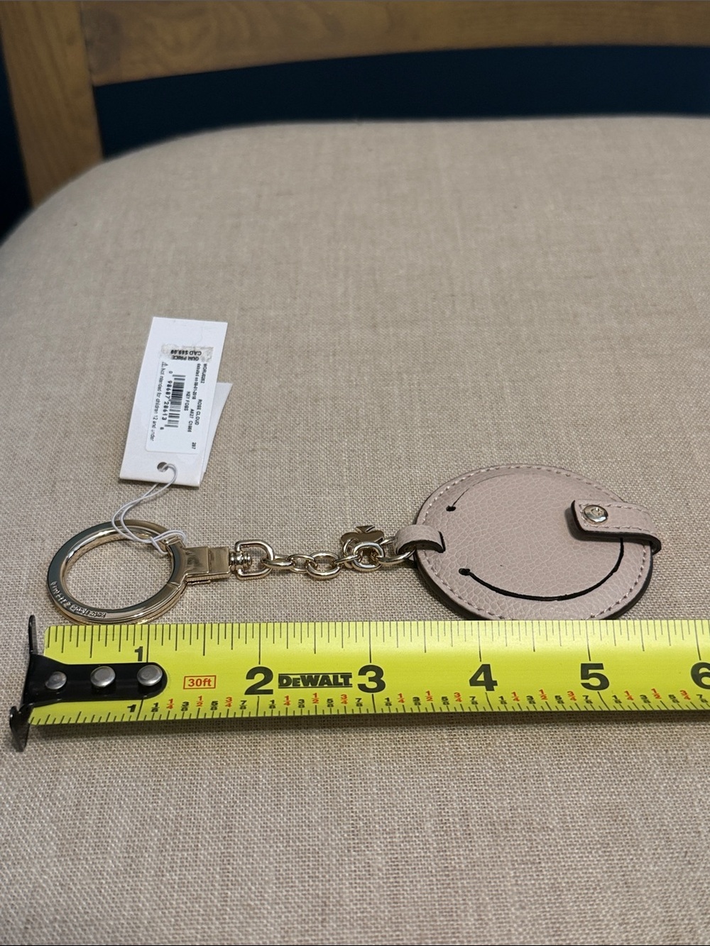 kate spade Blush Pink Pebbled Leather Round Mirror/Key Chain - Picture 8 of 8